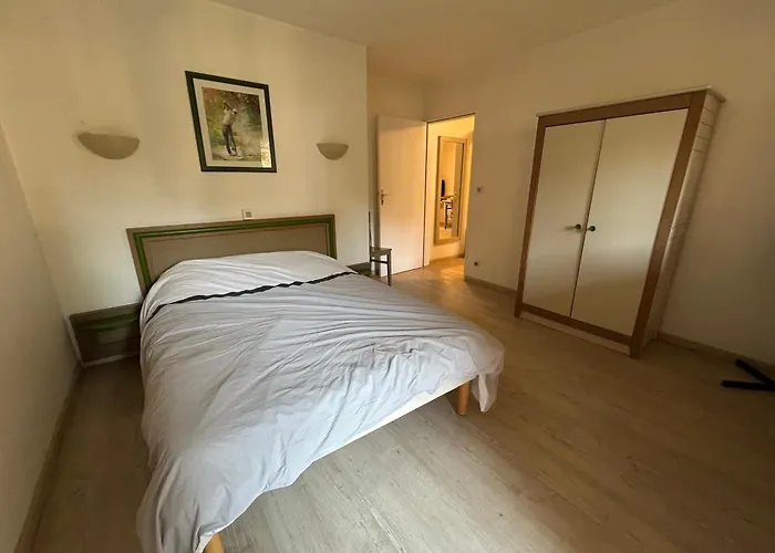 Au Coeur Du Domaine Apartmán Saint-Raphaël